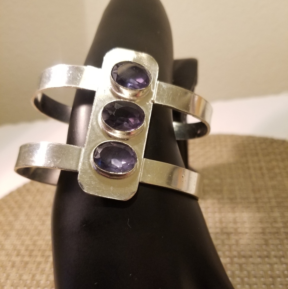 Awesome Bracelet Nwot - image 1